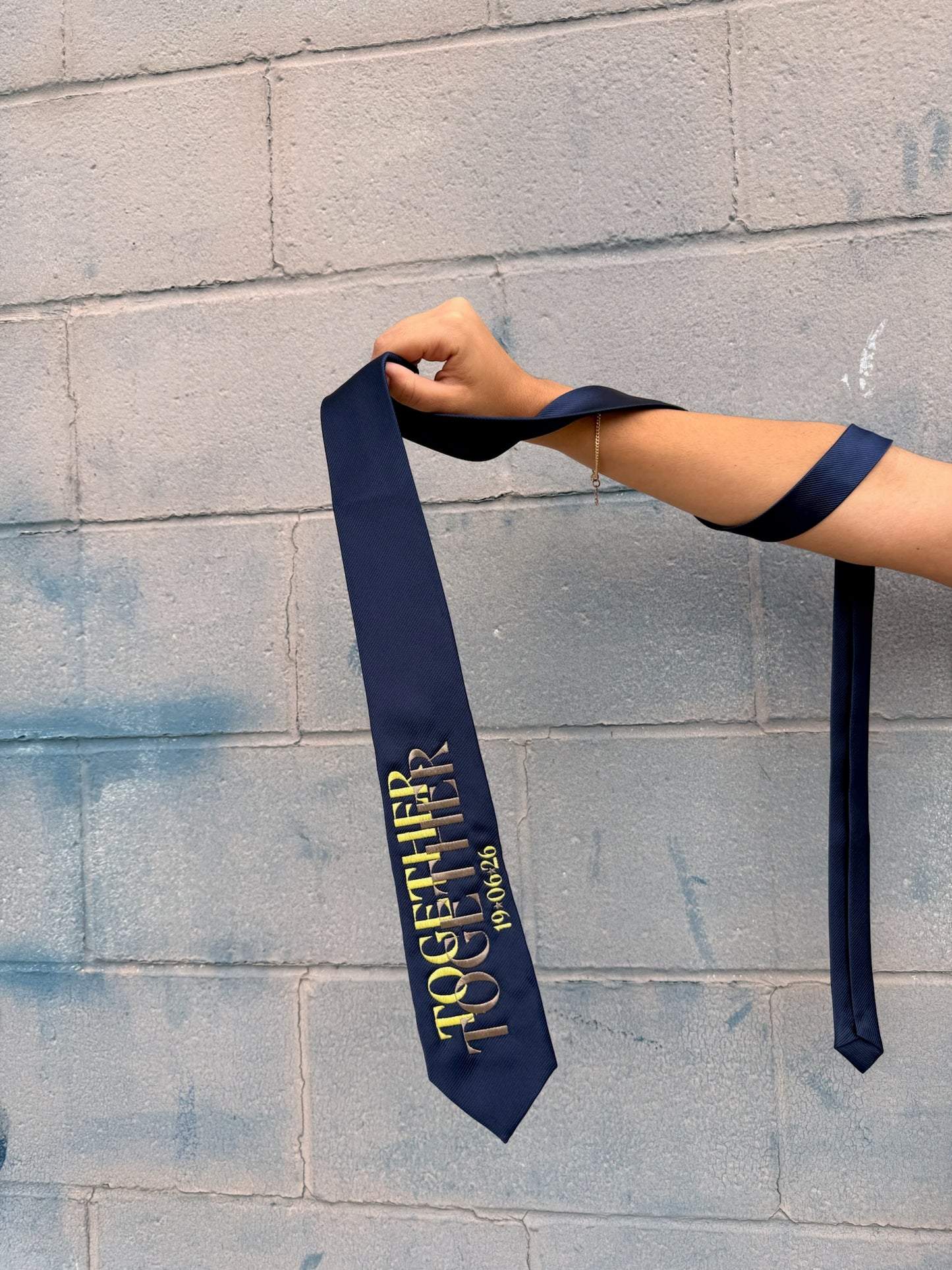 Customizable Tour Tie